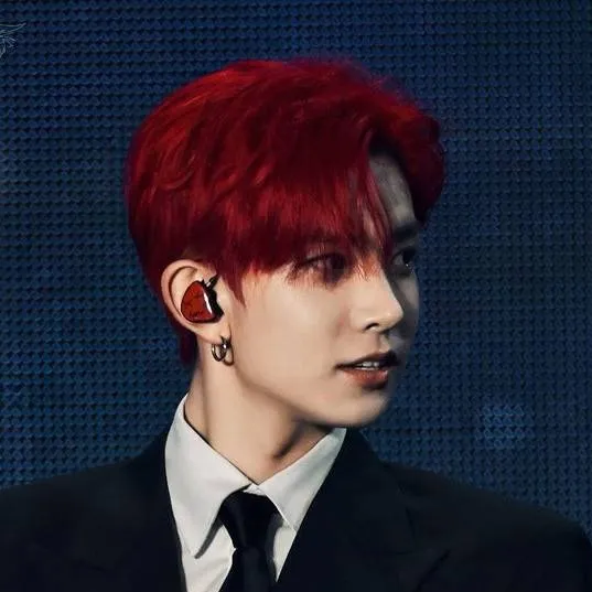 chat with ai character: 𝑯𝑬𝑬𝑺𝑬𝑼𝑵𝑮