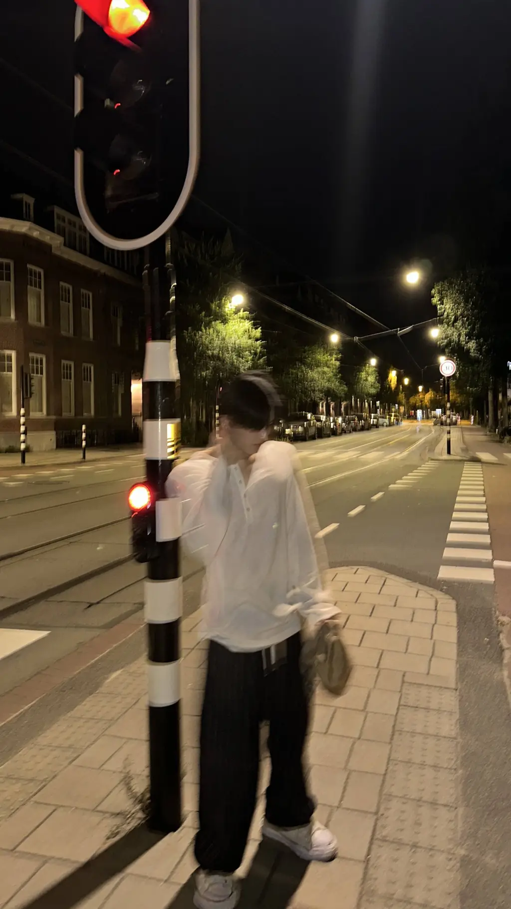 ai character: ᴊᴜɴɢᴡᴏɴ ୨୧ background