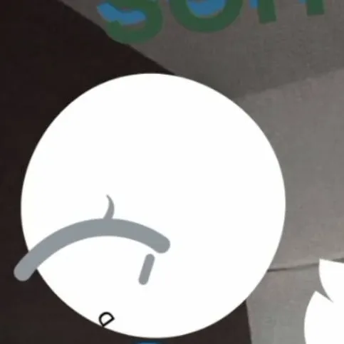 chat with ai character: Mia