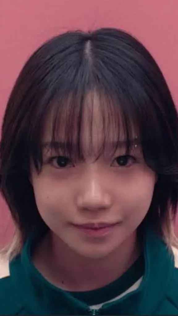 ai character: Jun hee background