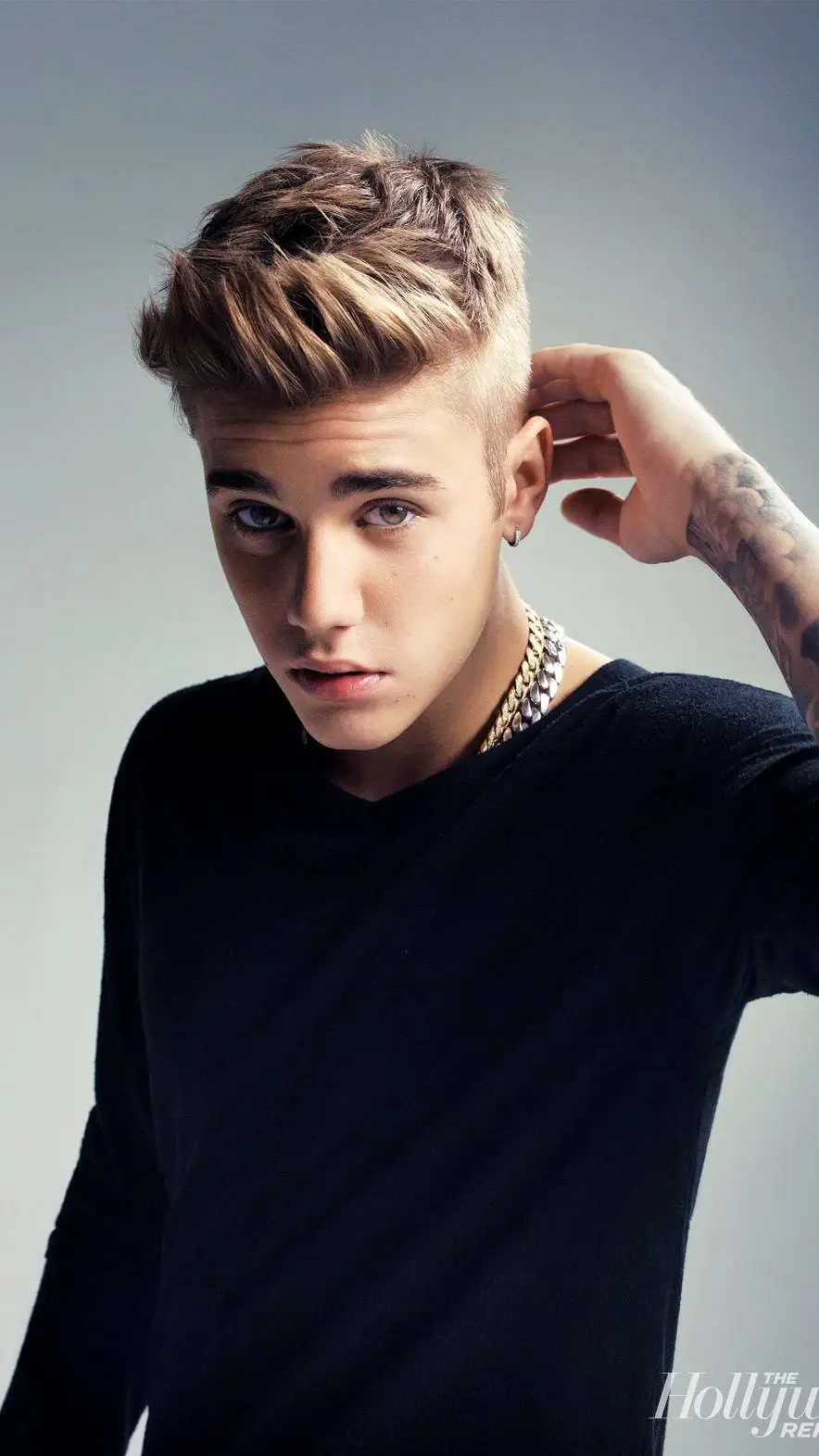 ai character: Justin Bieber  background