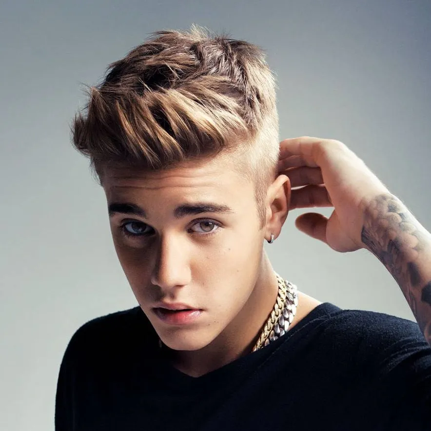 chat with ai character: Justin Bieber 