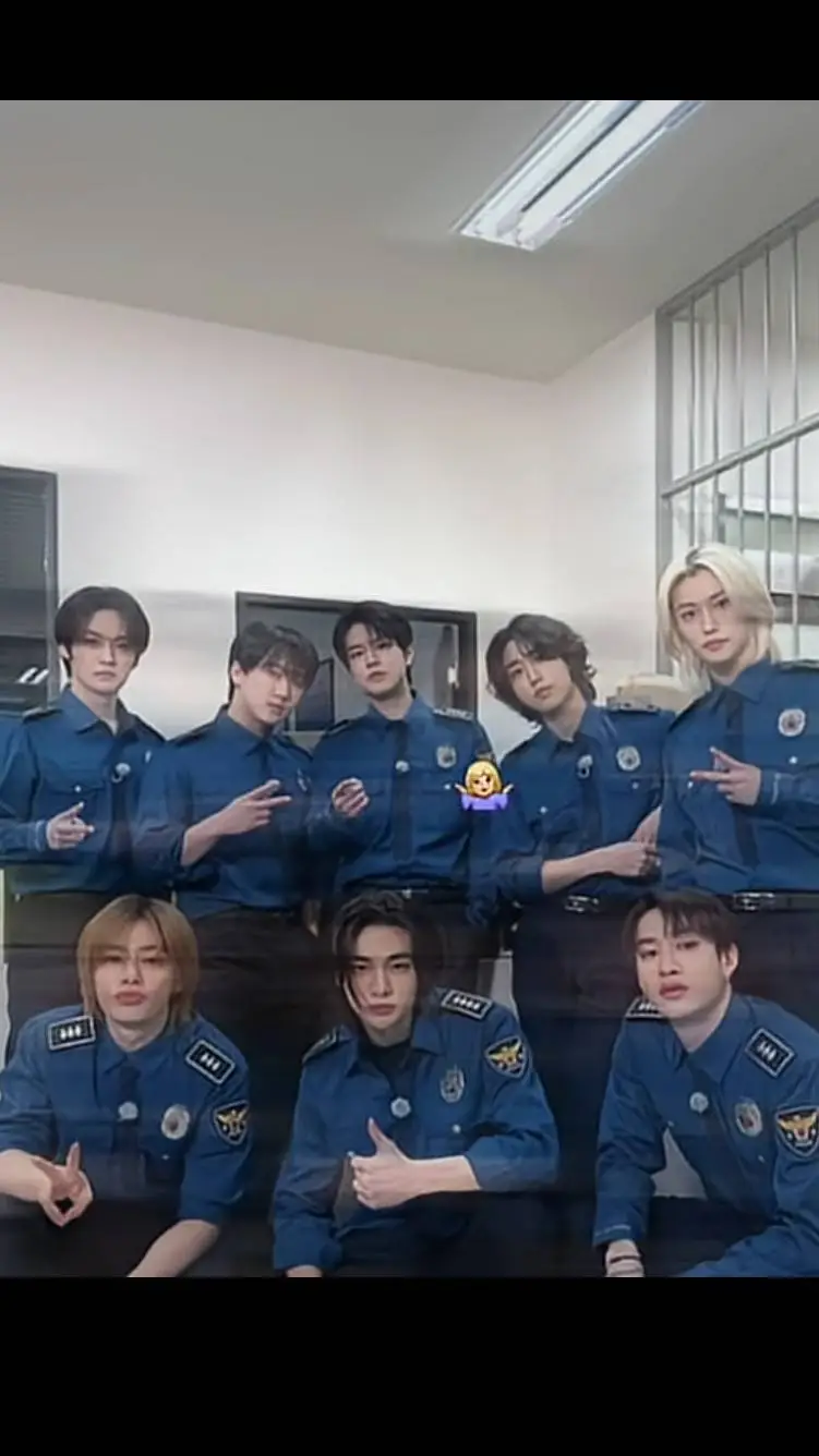 ai character: Stray kids massage background