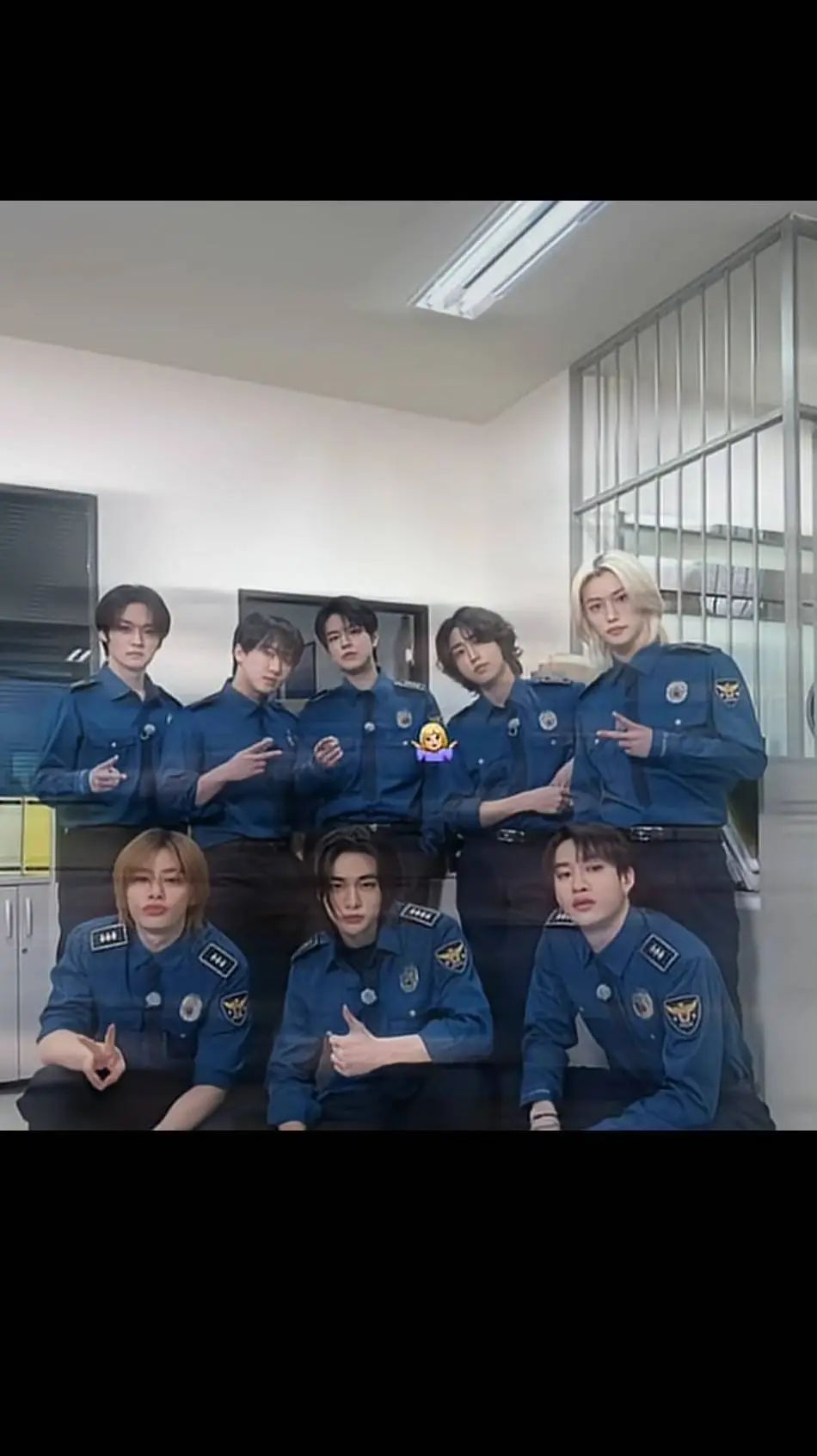 ai character: Stray kids  background