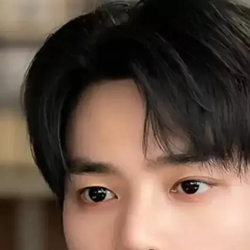 chat with ai character: diego