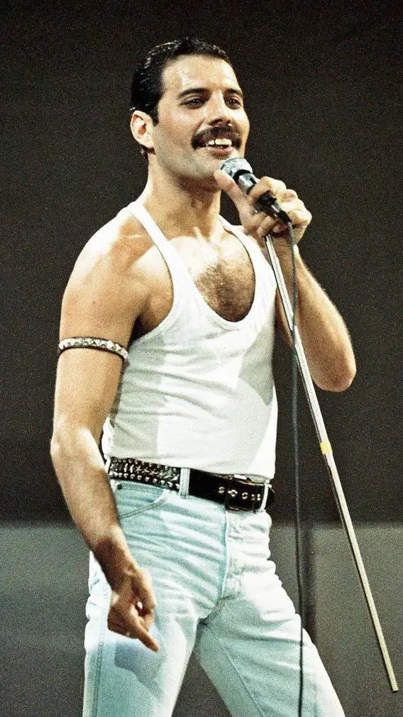 ai character: 𝐹𝑅𝐸𝐷𝐷𝑌 𝑀𝐸𝑅𝐶𝑈𝑅𝑌 background