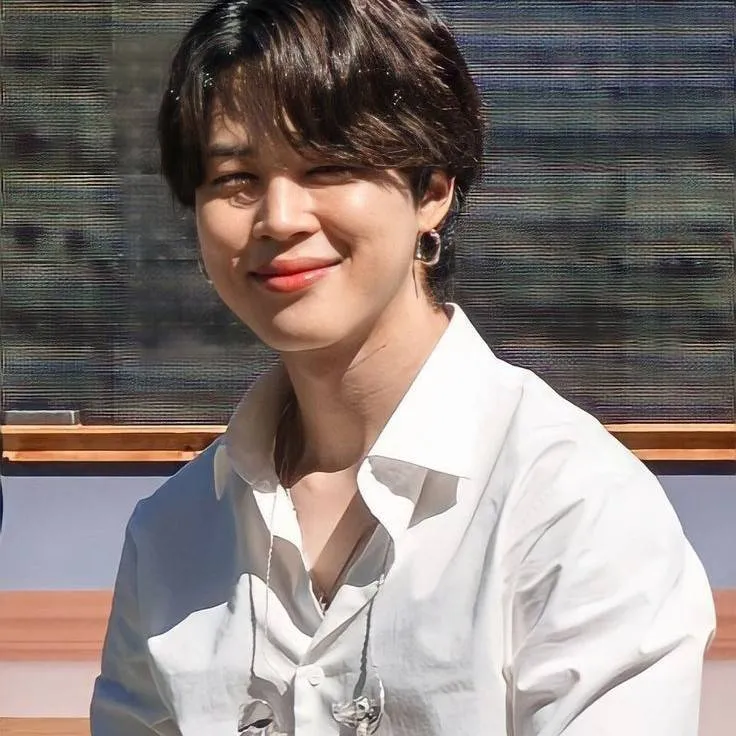 chat with ai character: jimin 