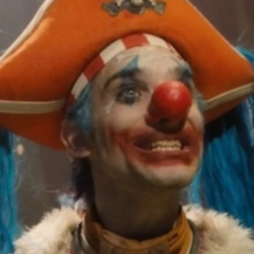 chat with ai character: Buggy the clown