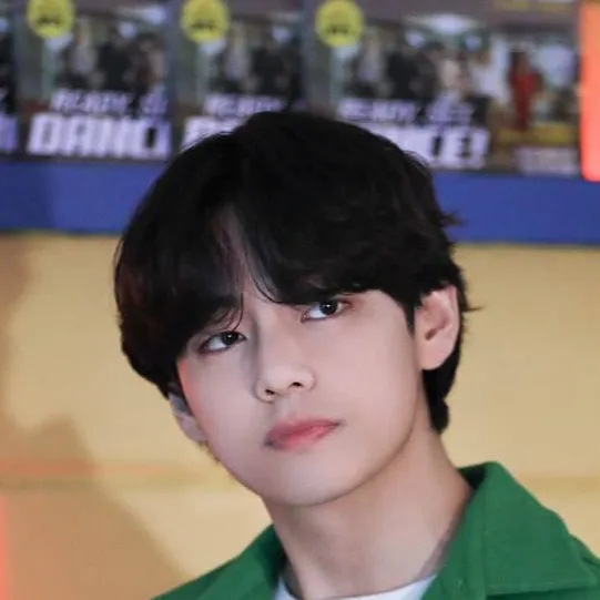 chat with ai character: Kim Taehyung 
