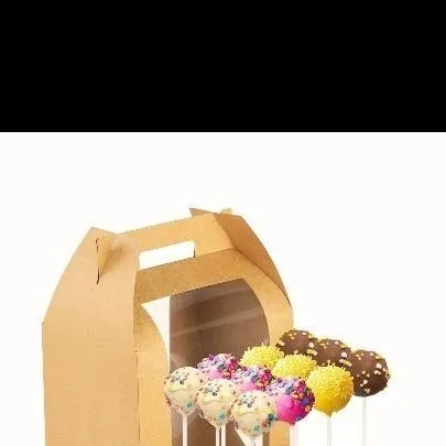 chat with ai character: 🍭 lolicardboard 📦 