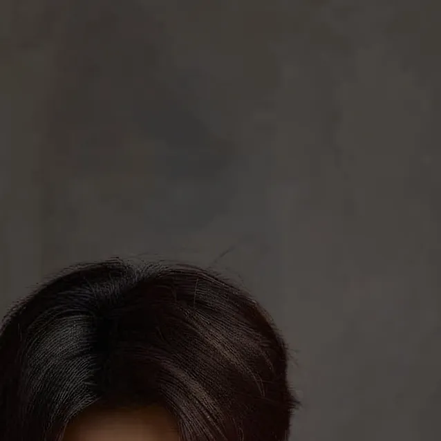chat with ai character: hwang