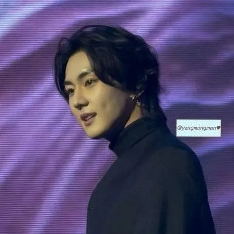 chat with ai character: jungwon