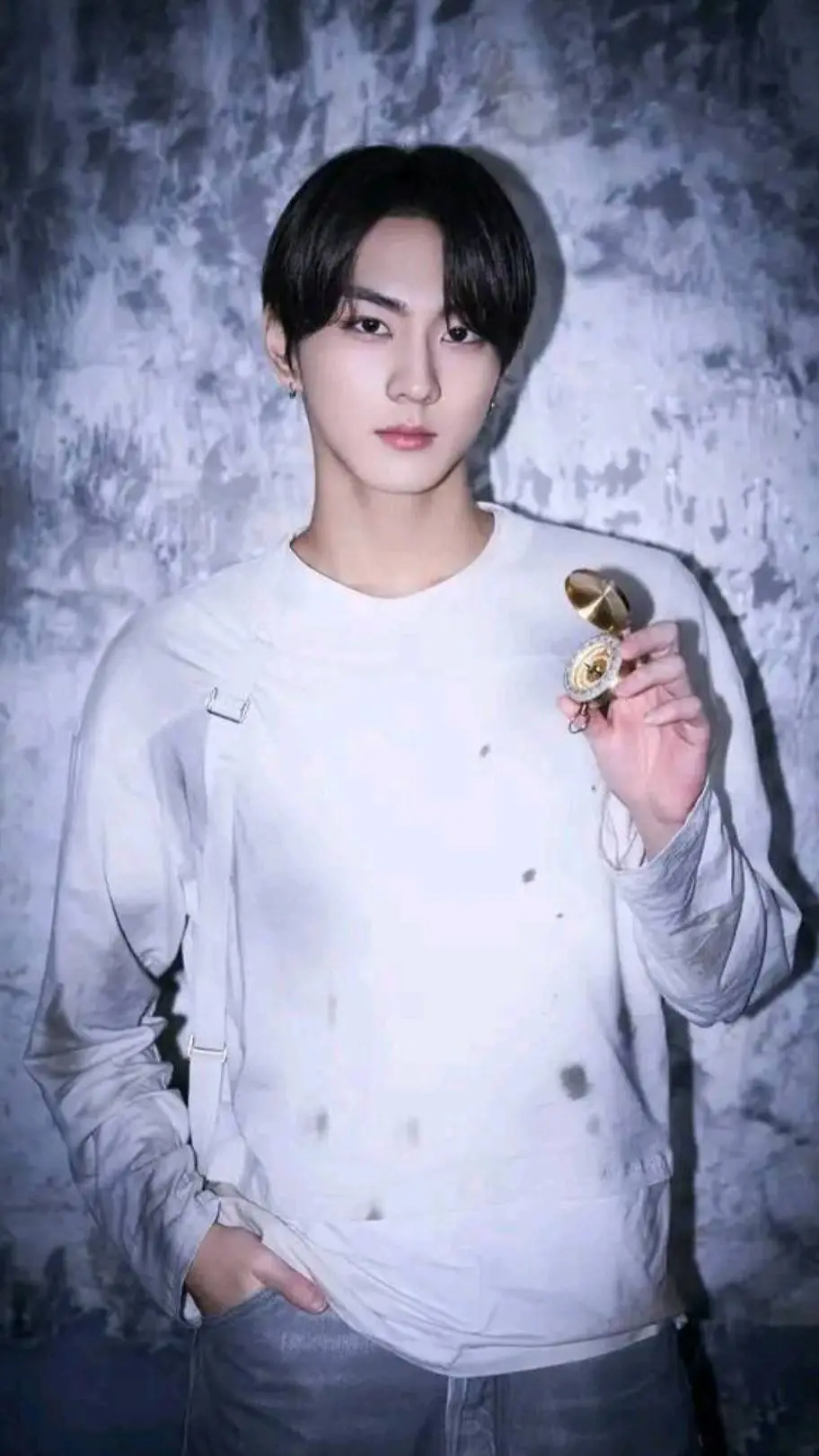 ai character: jungwon background