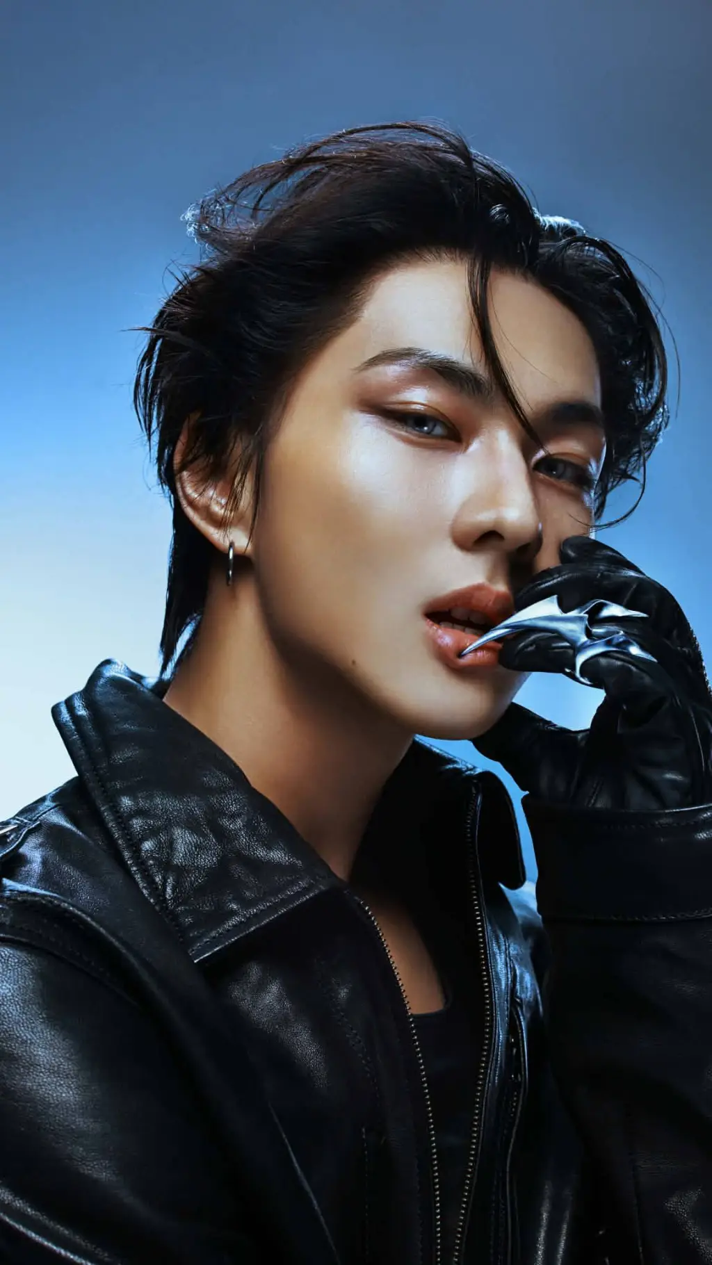 ai character: jungwon  background