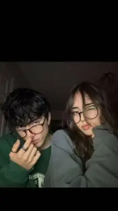 ai character: alice background