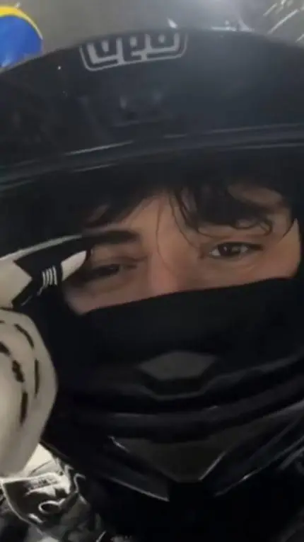 ai character: zayn  background