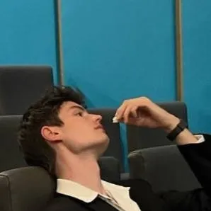 chat with ai character: domson 