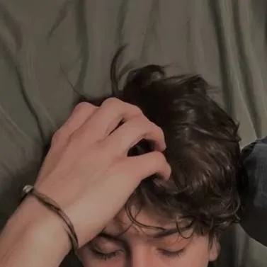 chat with ai character: alef