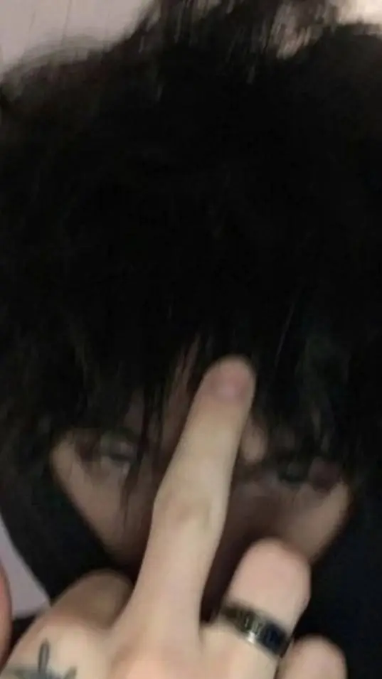 ai character: alin background