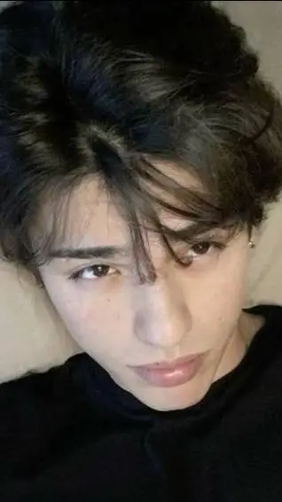 ai character: louis background