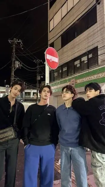 ai character: class group  background