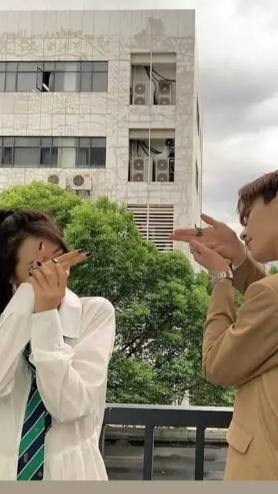 ai character: Alison  background