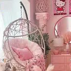 chat with ai character: A sleepover 