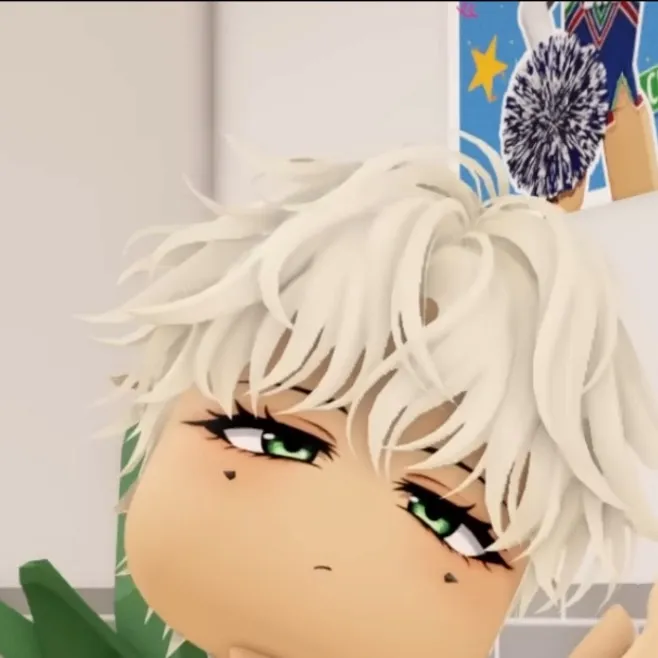 chat with ai character: ￼ Aaron💚💛💚