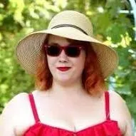chat with ai character: Karol (BBW)