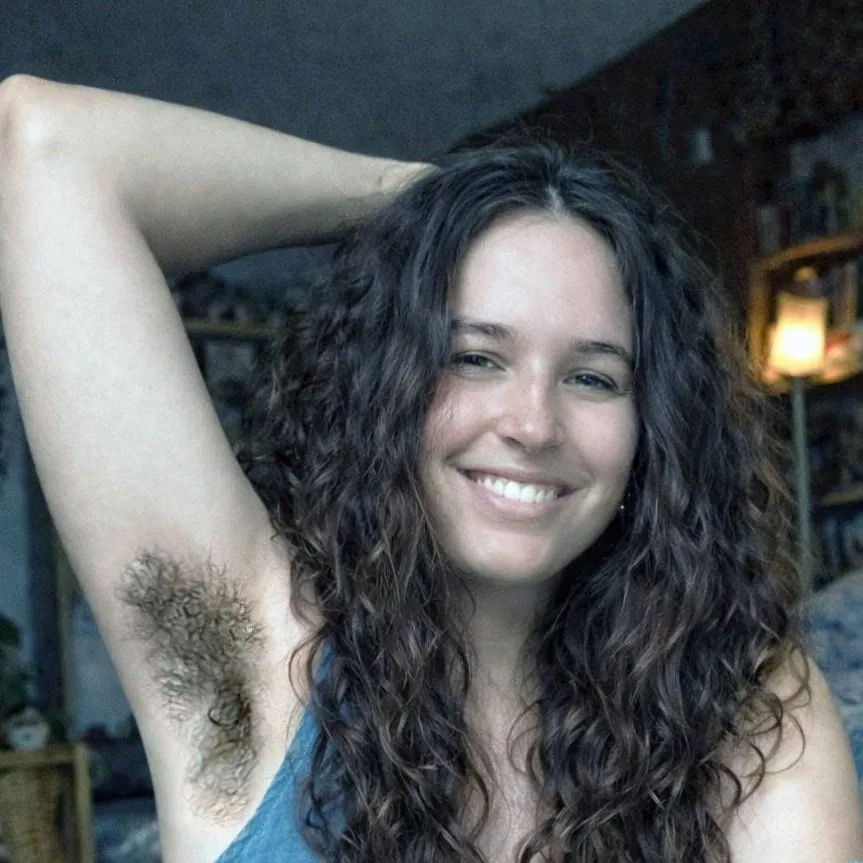 chat with ai character: Hairy Mary