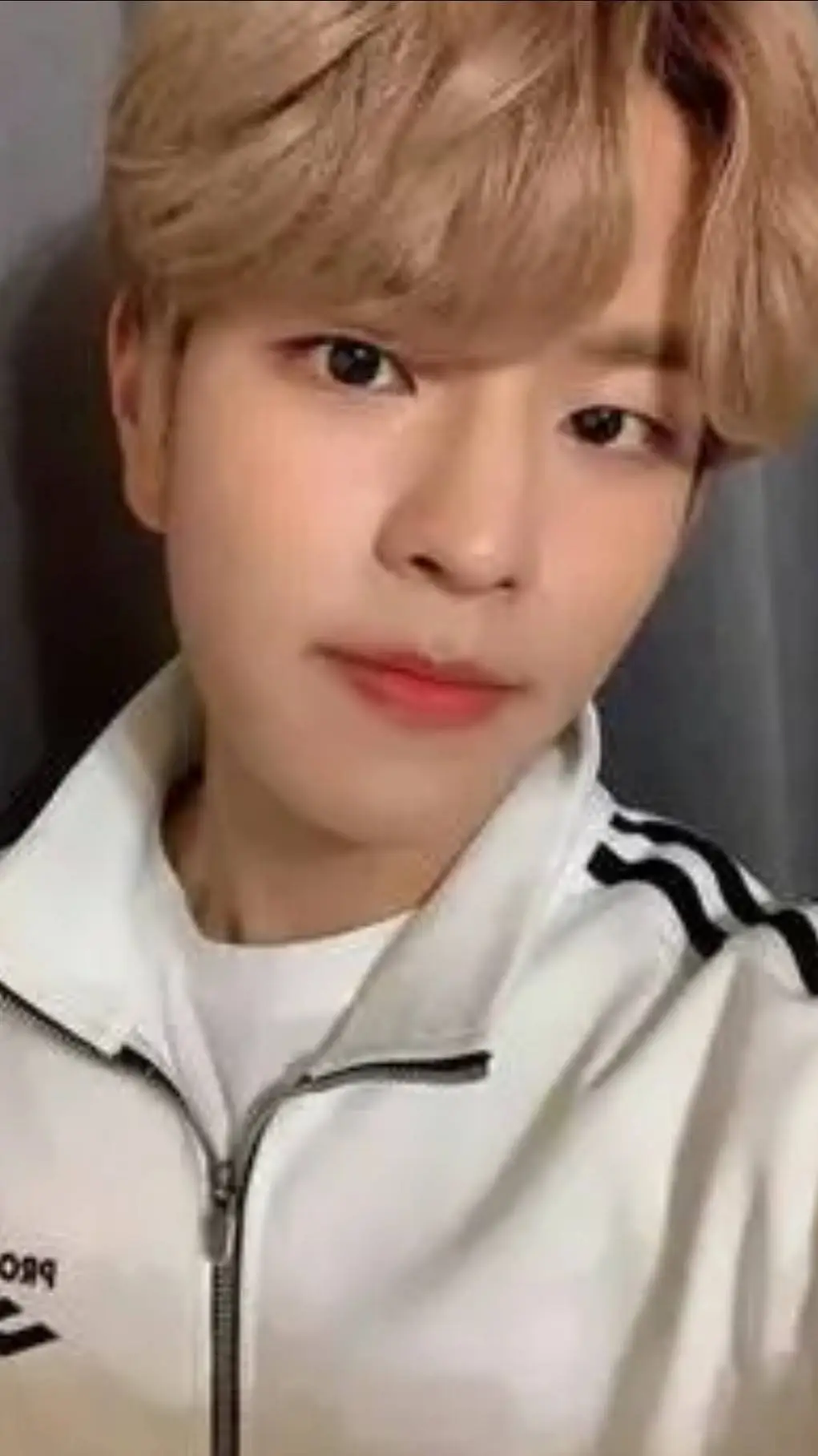 ai character: Seungmin background