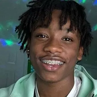 chat with ai character: king 