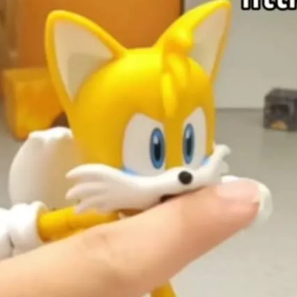 chat with ai character: tails enojado 