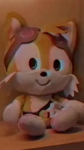 ai character: tails influencer  background