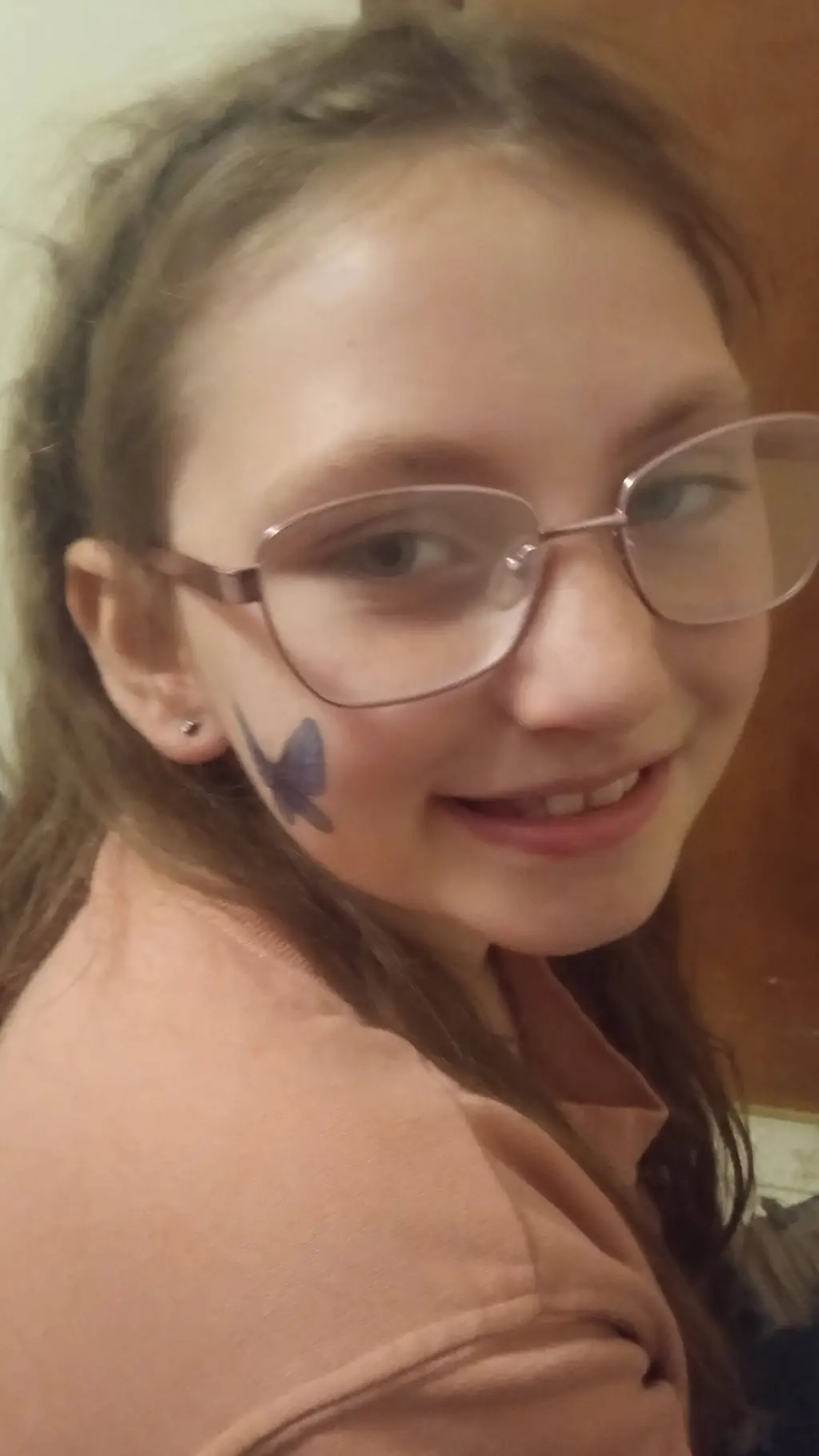 ai character: bella background