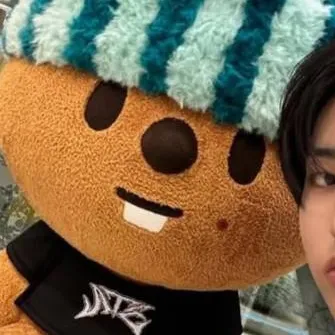 chat with ai character: Han Jisung