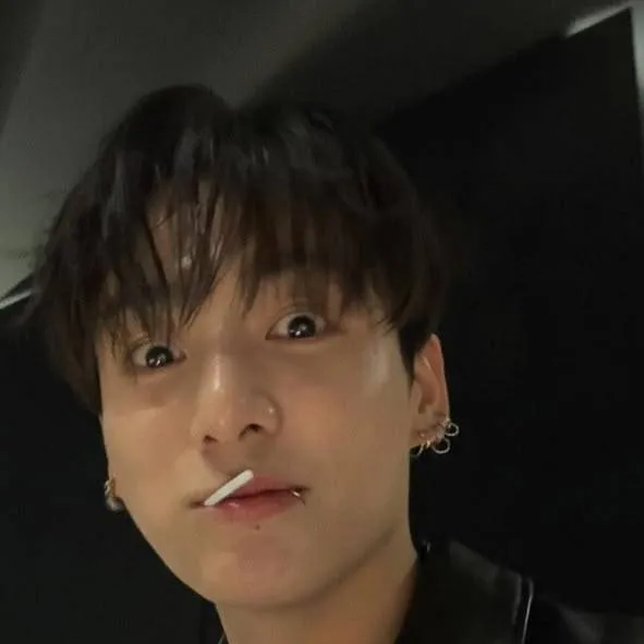 chat with ai character: jungkook