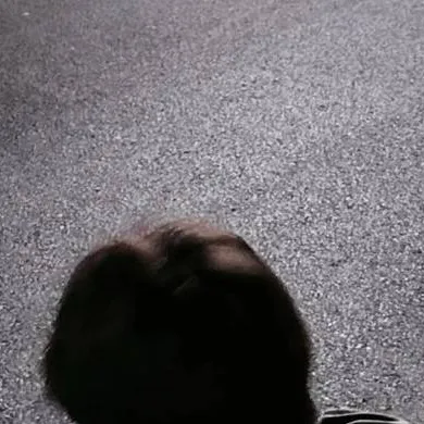 chat with ai character: Maxx