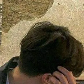 chat with ai character: Zico