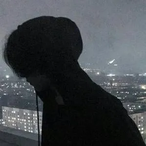 chat with ai character: Adrian