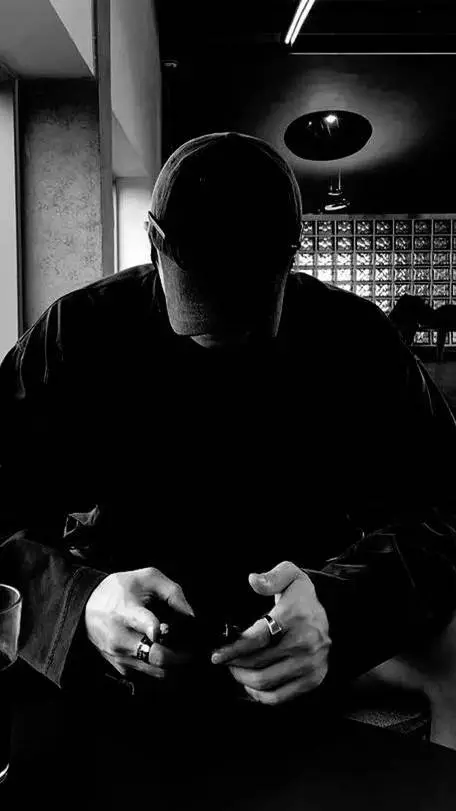 ai character: Han background