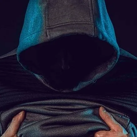 chat with ai character: The Killer 