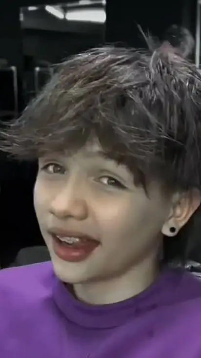 ai character: enzo background