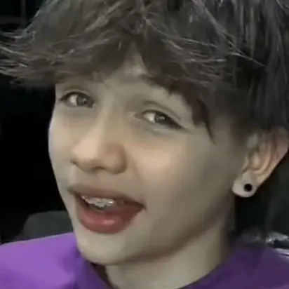 chat with ai character: enzo