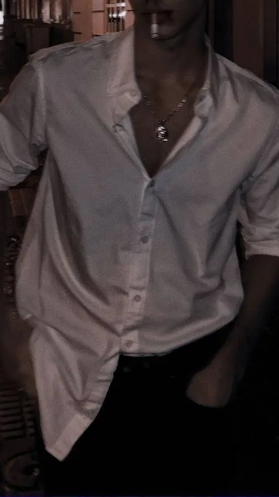 ai character: 👑Carl👑 background