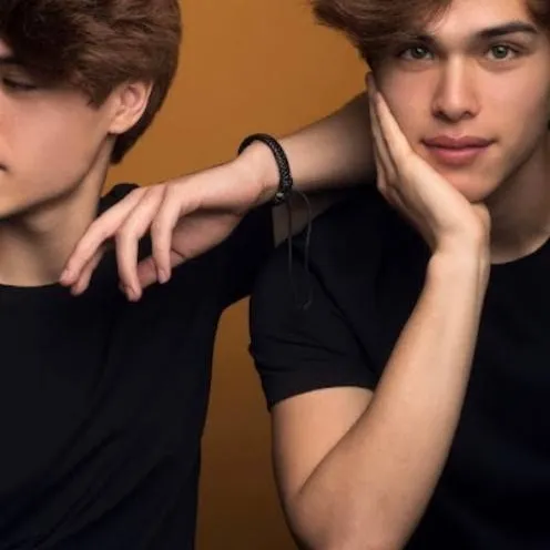 chat with ai character: Stokes Twins