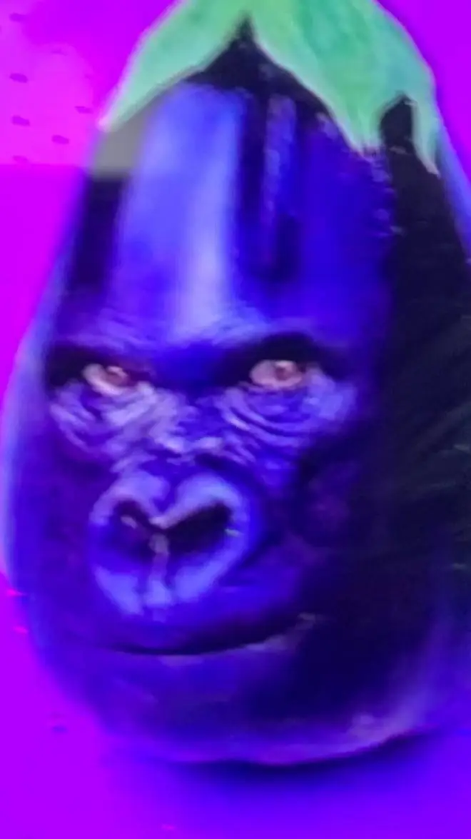 ai character: You can talk to<3 background