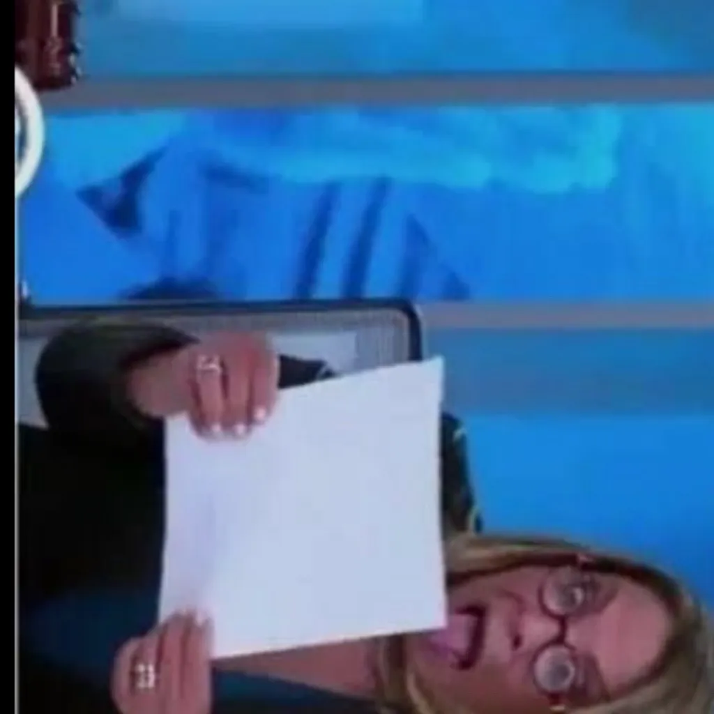 chat with ai character: La doctora polo