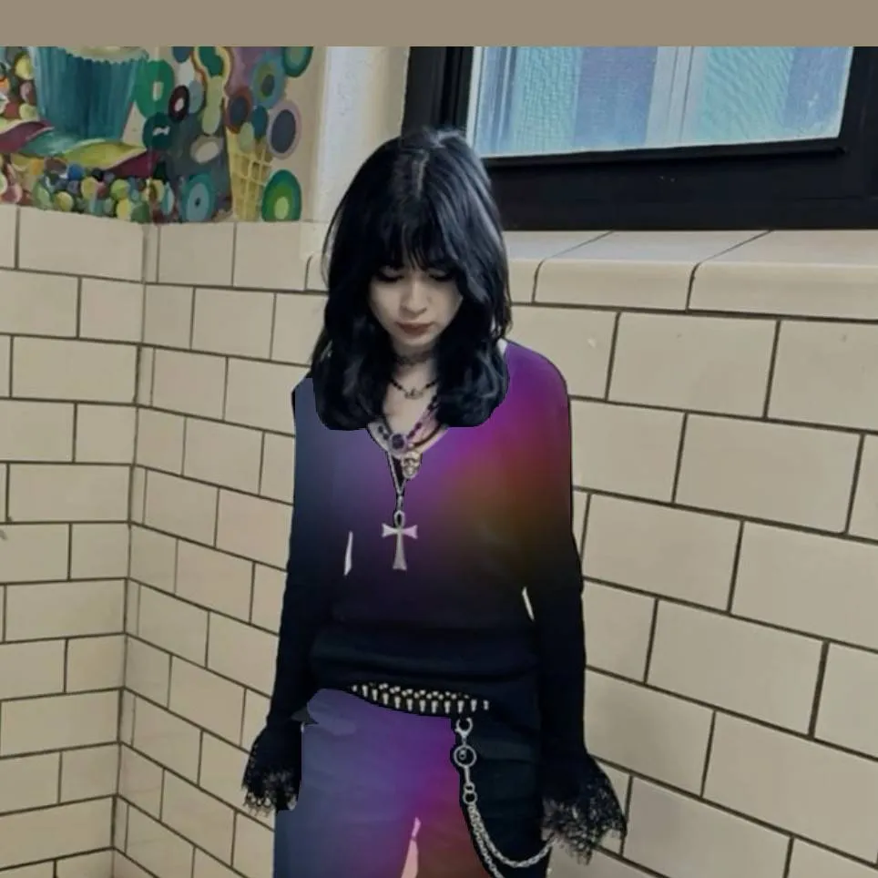 chat with ai character: ghotica girl