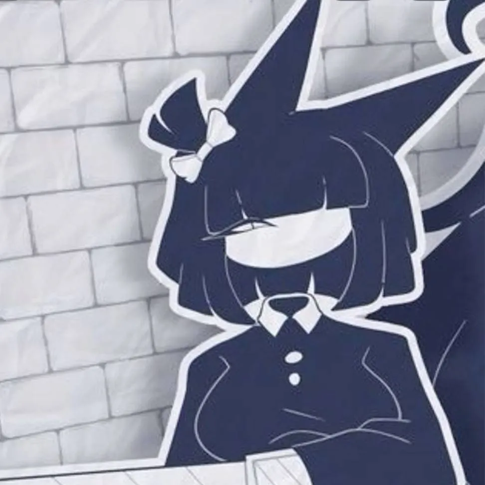 chat with ai character: miss blumi fpe 